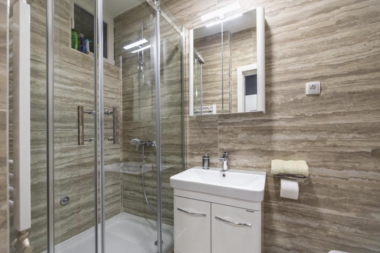Bella Apartment Новий Сад Екстер'єр фото