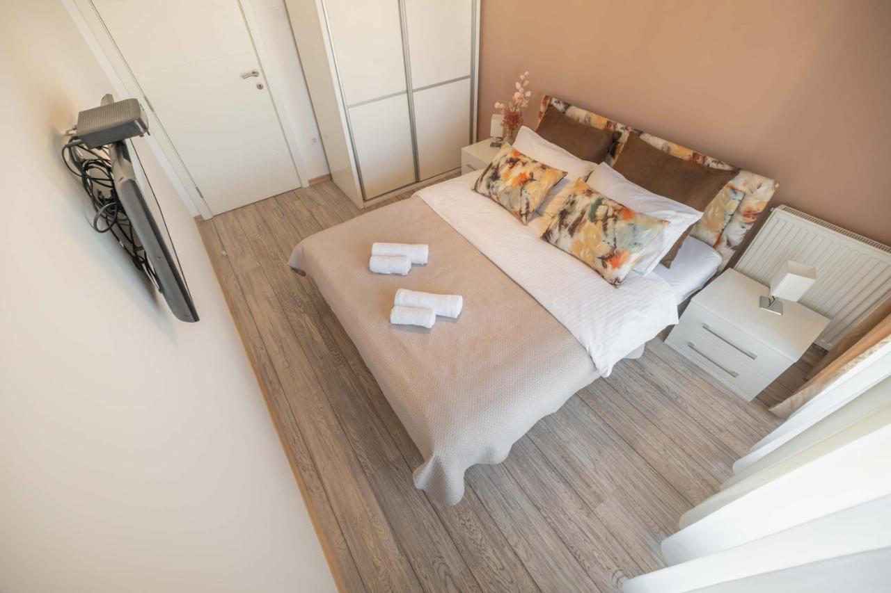 Bella Apartment Новий Сад Екстер'єр фото