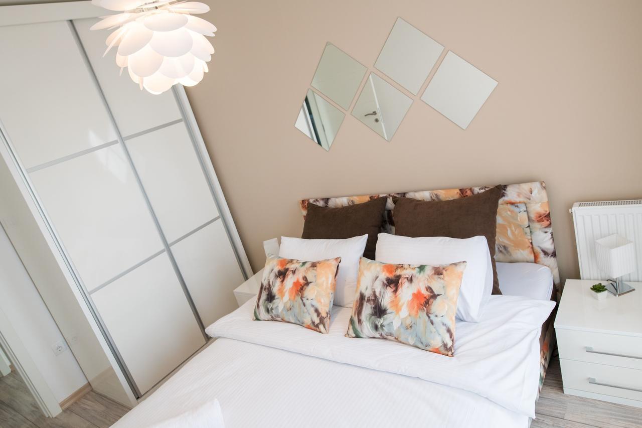 Bella Apartment Новий Сад Екстер'єр фото